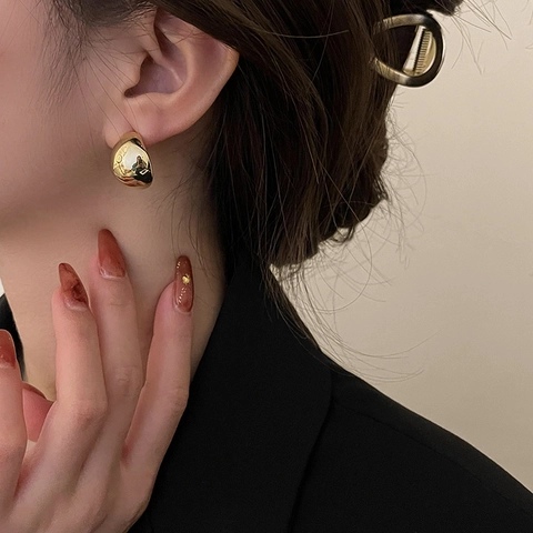 Minimalistische Geometrische Kuppel Ohrstecker Legierung Mit Silbernem Ohrstecker Hochglanz Metallglanz Mode Damen