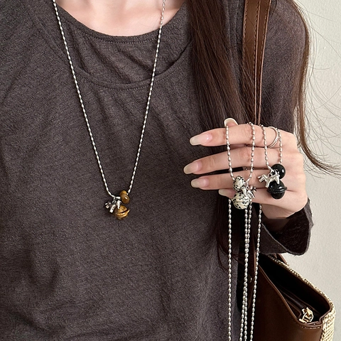 Retro Tiger Eye Stone Pony Pendant Necklace Silver Color Bead Chain Long Sweater Accessory For Women