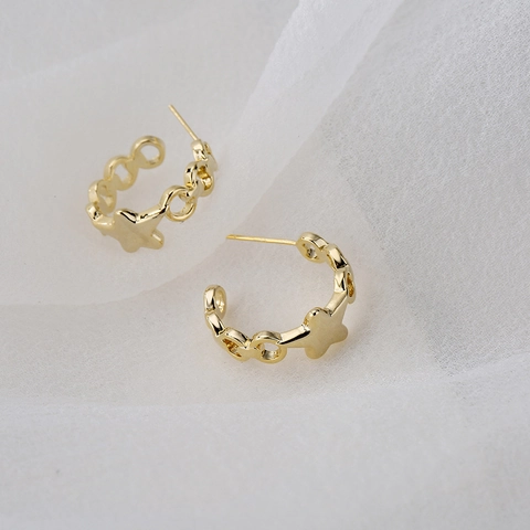Pendientes De Aro Con Estrella De Pentagrama Cobre Chapado En Oro De 18K Cadena Geométrica Forma En C Joyería Elegante