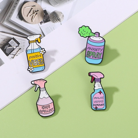 Pin De Esmalte Dibujos Animados Broche Humor Forma Botella Pulverizadora Vibras Positivas Spray Ansiedad Joya Aleación Para Mochila