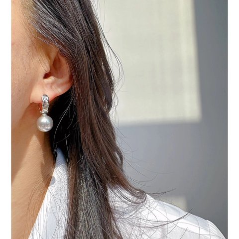 Elegant Quilted Pattern Artificial Pearl Drop Earrings Copper Gold Plated Vintage U-Shaped Ear Clips For Women Fashion Accessory