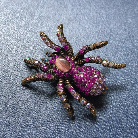 Vintage Spider Brooch Alloy Rhinestone Cat Eye Stone Inset Insect Suit Pin Corsage Accessory For Women Men