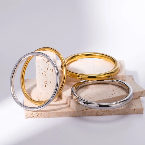 Minimalistisches Poliertes Rundes Armreif Armband Edelstahl 18K Vergoldet Glänzend Modeschmuck Für Frauen