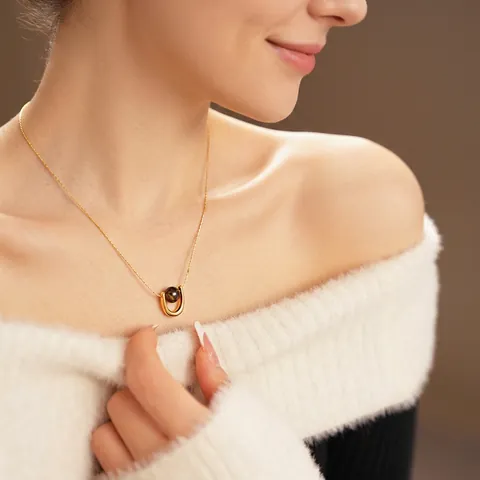 Collar Con Colgante En Forma De U Acero De Titanio Piedra De Ojo De Tigre Artificial Joyería Retro Minimalista Para Mujeres