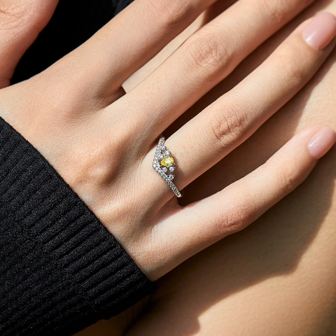 925 Sterling Silber Kronenring Birnenschliff Gelber Zirkon Wassertropfen V-Form Eleganter Modeschmuck Für Damen