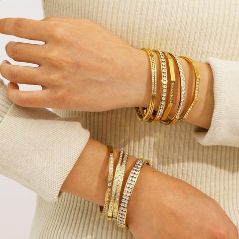 Stainless Steel Bangle Bracelet 18K Gold Plated Zircon Inlay Waterproof Hypoallergenic Elegant INS Style Jewelry For Women
