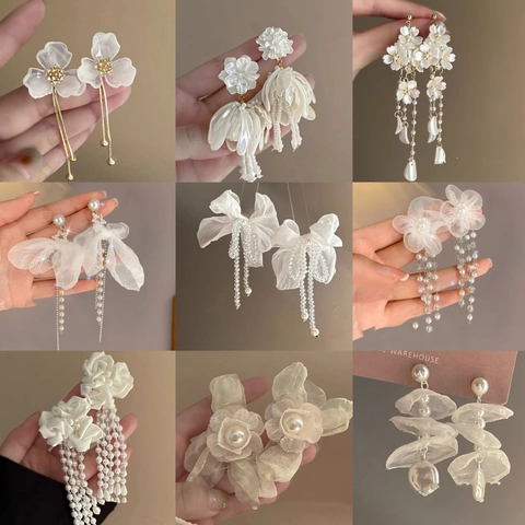 Orecchini Pendenti Eleganti Con Fiori E Künstliche Perle Da Donna Con Perno In Argento Fiocco Tessuto Petalo Stile Dolce