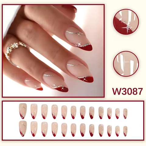 Unghie Finte A Pressione French Red Glitter Elegante Forma A Mandorla Rosa Nude Lucido Con Design A Stella Argento