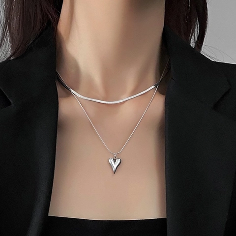 Stainless Steel Layered Heart Pendant Necklace Flat Snake Bone Chain Minimalist Aesthetic Clavicle Jewelry For Women