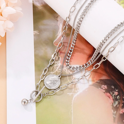 Collana Multistrato In Acciaio Inossidabile Con Pendente Moneta Regina Elisabetta II E Chiusura A T Joyería Retro Punk