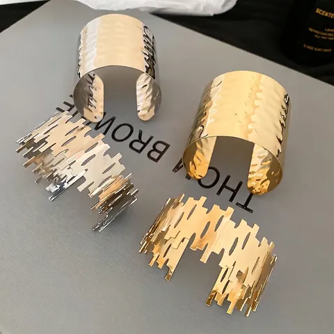 Hammered Metal Open Cuff Bangle Geometric Cutout Vintage Fashion Bracelet For Women Luxury Adjustable Smooth Mirror Polish