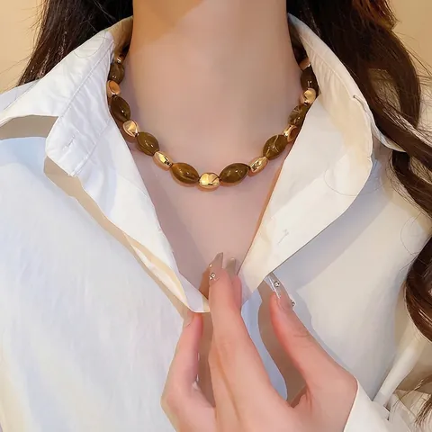 Collier De Perles En Résine Ovale Géométrique Avec Perles En Alliage Doré Bijoux De Mode Vintage Pour Femmes Accessoire Quotidien Polyvalent