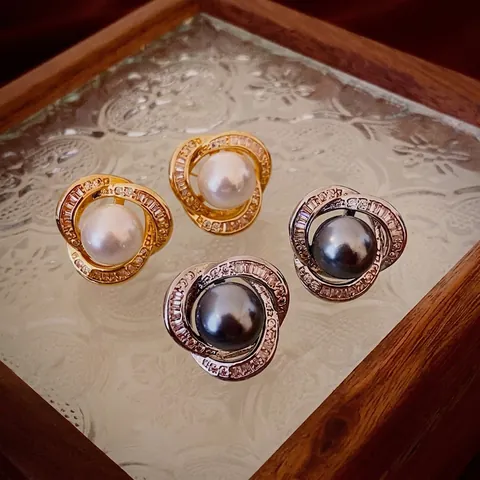 Boucles D'Oreilles Puce Künstliche Perle Et Zircon Avec Tige En Argent Base Cuivre Design Géométrique Spirale Bijoux Élégants Pour Femmes
