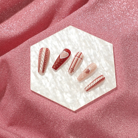 Unghie Finte Natalizie Forma Bara Cuori Rossi Scacchi Glitter Fiocchi Opachi Vacanze Invernali Manicure Artificiale