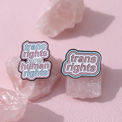 Spilla in Smalto Transgender Pride in Lega Cartone Animato Cuore Arcobaleno Cuore Anatomico Scatola di Succo Distintivo Gioielli per Giacche di Jeans Borse