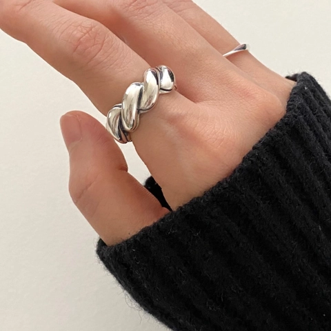 925 Sterling Silver Ring Twisted Croissant Design Minimalist Vintage Style Jewelry For Women