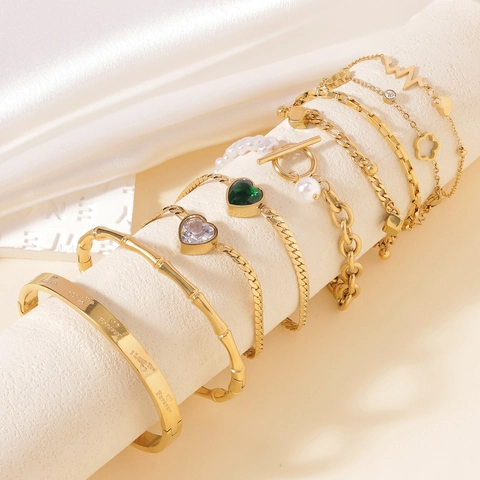 18K Gold Plated Stainless Steel Bracelet For Women Heart Engraved Bamboo Design Elegant Fashion Minimalist Jewelry
