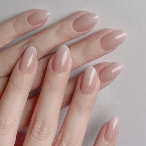 Short Round Press On Nails Nude Pink White Gradient Ombre Glossy French Style Artificial Fingernails For Women Elegant