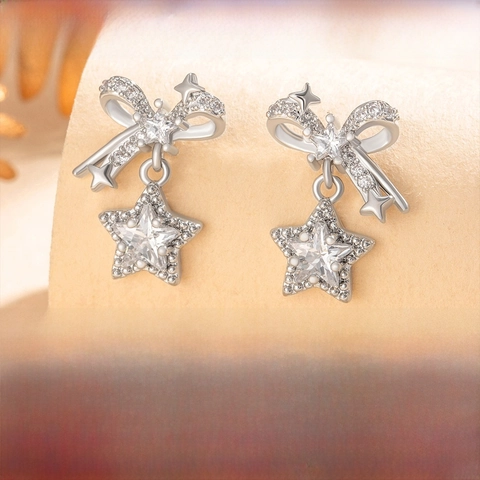 Orecchini Cartilagine Fiocco Stella Con Perno A Vite In Acciaio Titanio Zirconia Rame Per Donna Elegante