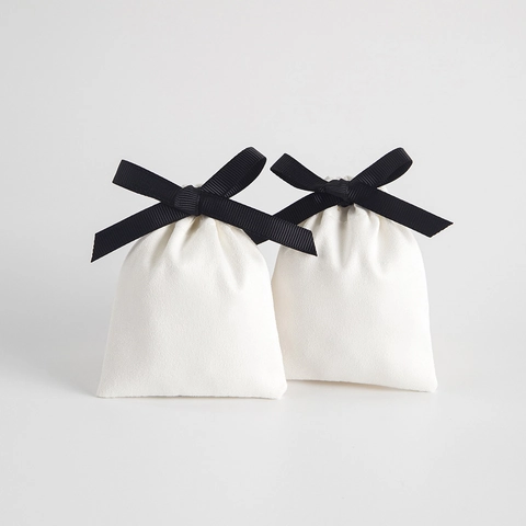Jewelry Packaging Pouch Microfiber Velvet Drawstring Bag With Black Grosgrain Ribbon Bow For Gifts Storage Elegant White