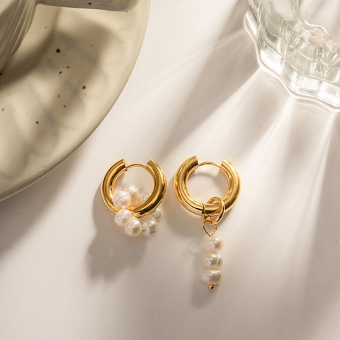 Barock Süßwasserperlen Creolen Edelstahl Vergoldet Asymmetrische Anhänger Elegante Mode Schmuck Für Damen