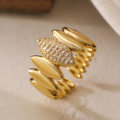 Anillo Abierto Geométrico Cobre Chapado En Oro 18K Circón Minimalista Ajustable Joyería De Moda Para Mujeres