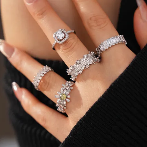Zircon Flower Round Hollow Adjustable Rings Copper Silver Color Luxury Exquisite Hand Jewelry
