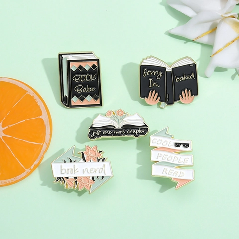 Boek Thema Emaille Pin Legering Broche Badge Cartoon Literaire Lezen Citaat Accessoire Voor Rugzak Jas