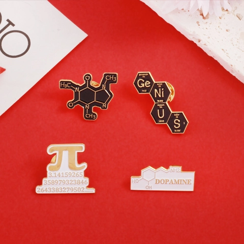 Science Mathématiques Émail Broche Épingles Alliage De Zinc Dopamine Caféine Pi Genius Molécule Tableau Périodique Style Geek