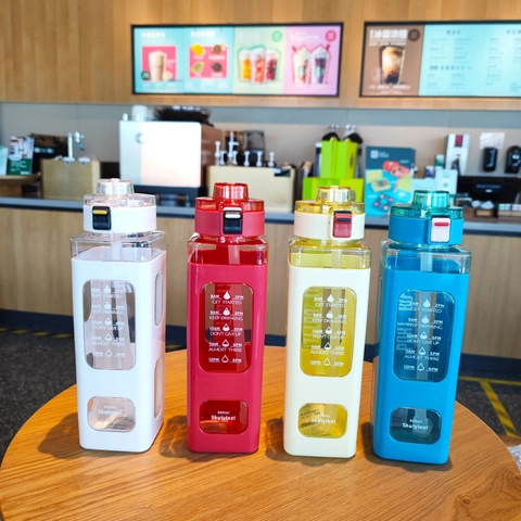 Square Water Bottle PC Plastic With Straw Time Marker Leakproof Portable Sports Fitness Jug With Lanyard For Gym Outdoor