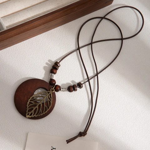 Lange Retro Blatt Anhänger Halskette Holz Metall Geflochtenes Seil Böhmischen Ethnischen Stil Mode Schmuck