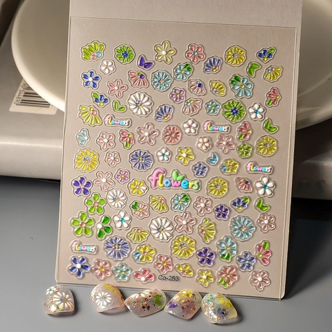 5D Geprägte Blumen Nagelaufkleber Selbstklebend Gänseblümchen Floral Buchstaben Design Maniküre Dekor Für Frauen Mädchen