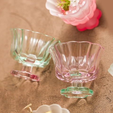 Petal Shaped Frosted Crystal Glass Dessert Cup Floral Base Colorful Ice Cream Bowl Creative Hand Blown Glassware