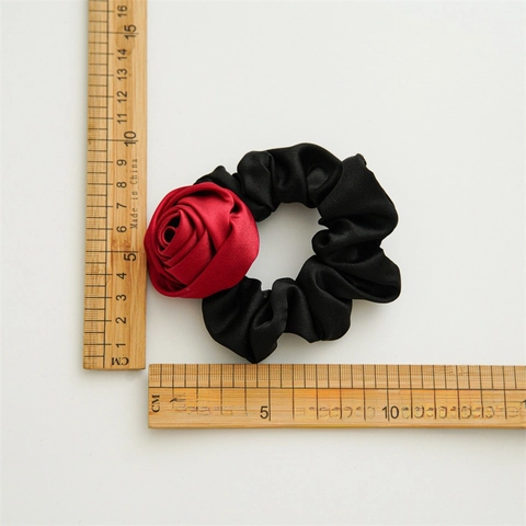 Rozenbloem Haar Scrunchies Satijnen Stof Elastische Haarbanden Elegante Florale Paardenstaart Houders Voor Dames