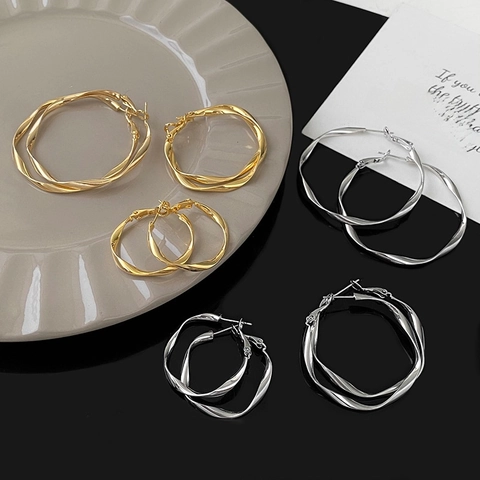 Orecchini A Cerchio Geometrici Intrecciati Con Perno In Argento Gioielli In Rame Minimalisti Di Moda Per Donna
