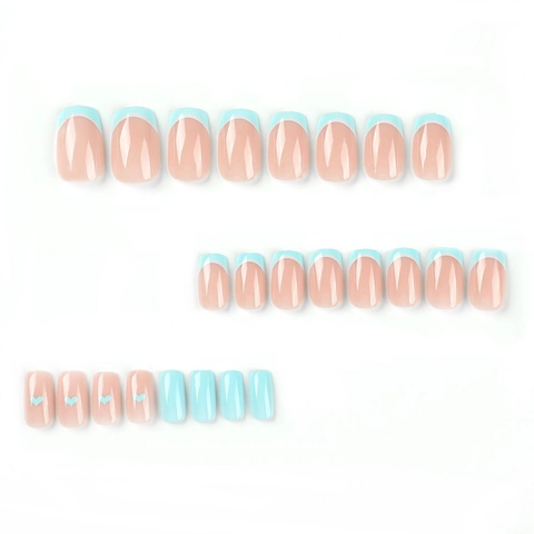 Franse Press On Nails Blauw Hartpatroon Medium Vierkant Glanzende Kunstnagels Voor Dames
