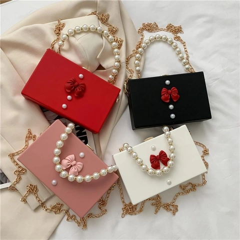 Damen PU Künstliche Perlen Griff Abend Box Tasche Bogen Dekoration Metall Kette Elegante Schulter Handtasche