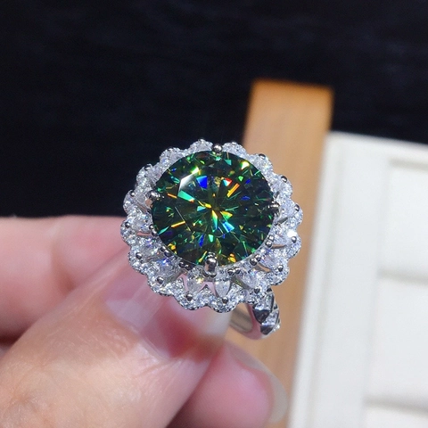 Luxury Flower Halo Ring Copper With Emerald Green Round Cubic Zirconia Sparkling Vintage Finger Jewelry For Women Gift