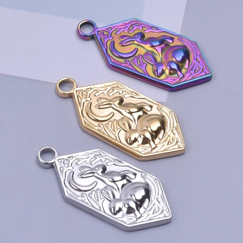 Collana con Ciondolo Coniglio Luna in Acciaio Inossidabile Vintage Esagono Rilievo Animale Galvanico Oro Argento