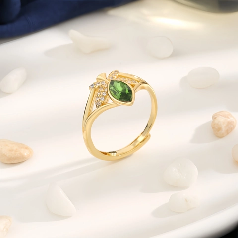 Anello Aperto Creativo Design Angelo in Rame Placcato Oro Moda Lusso Leggero Strass Marquise Verde Anello Regolabile da Donna