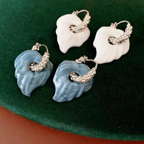 Σκουλαρίκια Κρίκοι Με Φύλλο Μενταγιόν Με 925 Sterling Silver Earring Post Κράμα Με Μεταλλική Λεπτομέρεια