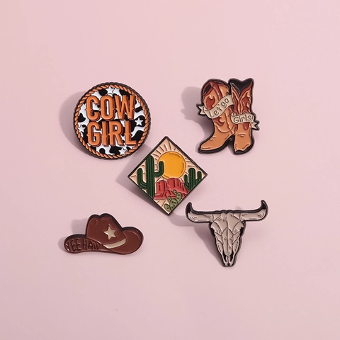 Western Cowboy Enamel Brooch Pins Zinc Alloy Vintage Desert Cactus Boots Hat Lapel Badge Jewelry For Women Men