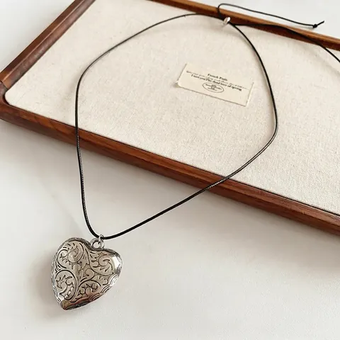 Vintage Carved Heart Pendant Necklace Alloy Copper With Black Wax Rope Cord Retro Boho Minimalist Jewelry For Women