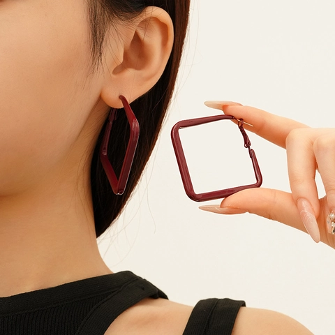 Orecchini A Cerchio Quadrati Vintage Metallo Laccato Geometrico Con Perno In Argento Gioielli Minimalisti Bordeaux Per Donne