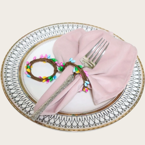 Serviettenring Bunte Beeren Steinpulver Eisendraht Ostern Frühling Handgemacht Tischdeko Schnalle Party Hochzeit