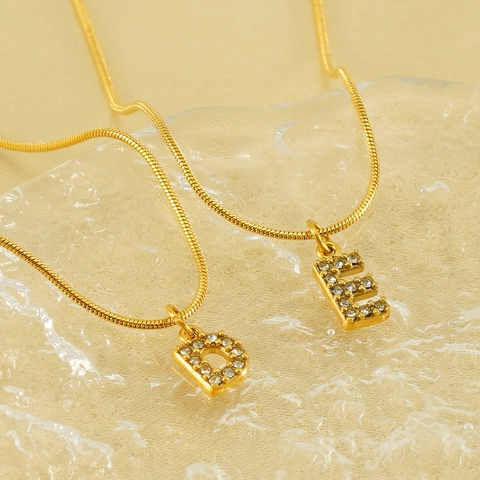 Fashion 18K Gold Plated Stainless Steel Initial Letter Pendant Necklace Rhinestone Inlaid Snake Chain Jewelry For Women