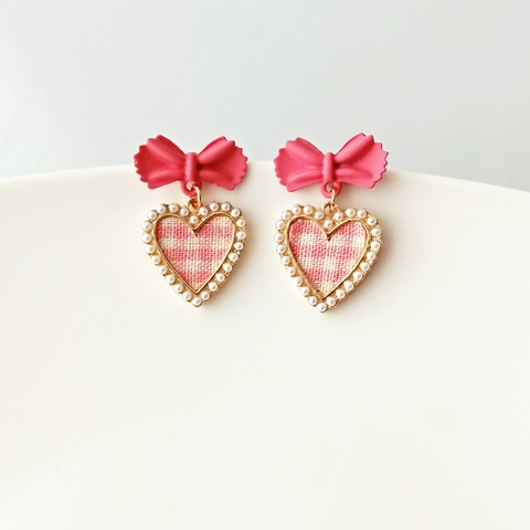 Heart Shaped Stud Earrings With 925 Sterling Silver Earring Post Bow Knot Plaid Pattern Faux Artificial Pearl Vintage Elegant Sweet