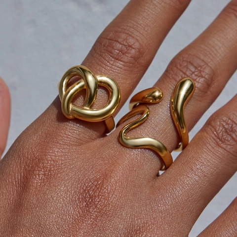Anello In Acciaio Inossidabile Placcato Oro 18K Vintage Nodo A Cuore Design Geometrico Gioielli Moda Da Donna Impermeabile