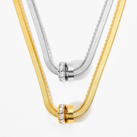 Gelaagde Ketting Van Roestvrij Staal En Zirkoon Met In Elkaar Grijpende Ringhangers En Platte Slangenketting Voor Dames Elegante Sieraden