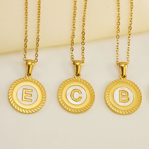 Collana con Ciondolo a Forma di Lettera Iniziale in Smalto Rotondo in Acciaio Inossidabile Placcato Oro 18K Vintage per Donna Uomo Gioielli con Alfabeto Personalizzati